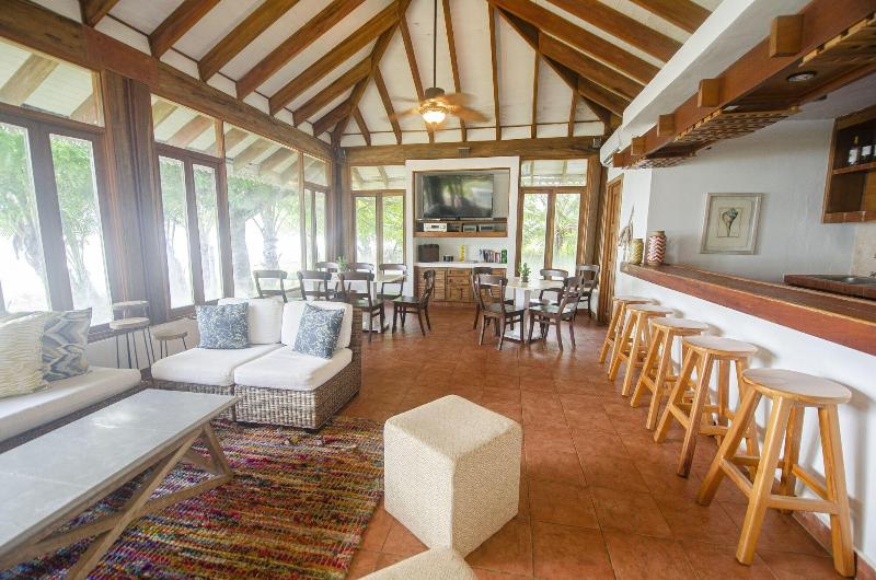 פונדק Villa Marina Lodge & Condos