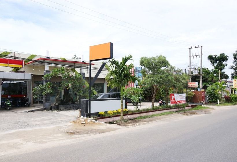 Отель Airy Eco Bandara Syamsudin Noor Angkasa 7 Banjarbaru