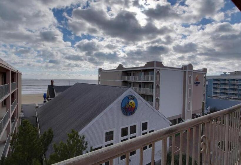 هتل Americana Motor Inn On Boardwalk