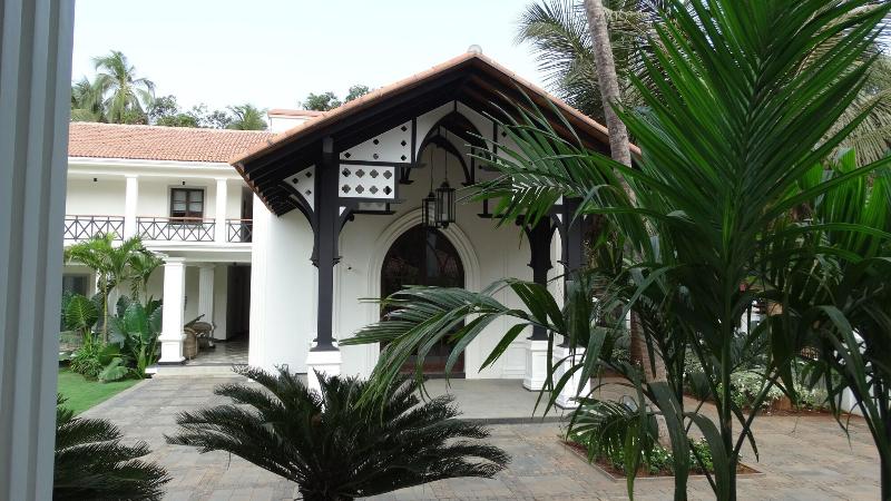 בית מלון כפרי Andores Resort And Spa   Calangute