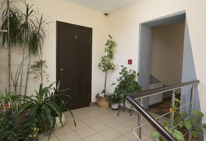 בית מלון כפרי Antis House Uninn