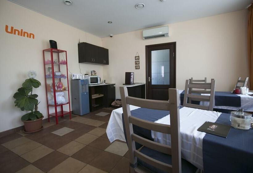 בית מלון כפרי Antis House Uninn