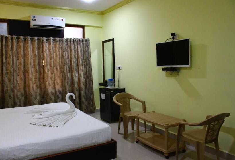 호텔 Ashish Resort