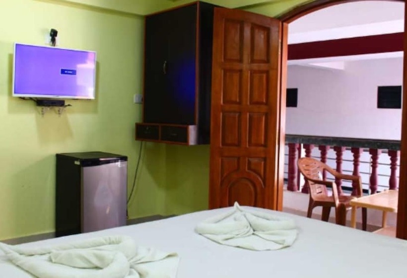 호텔 Ashish Resort