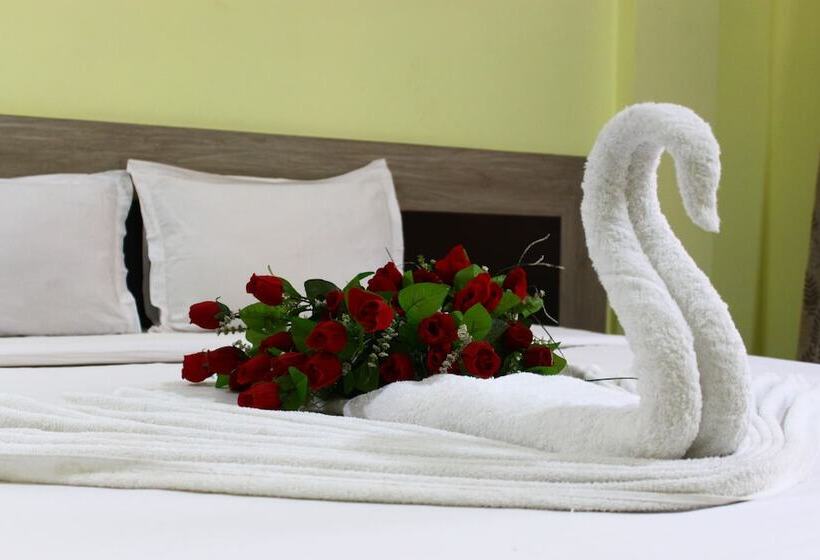 호텔 Ashish Resort