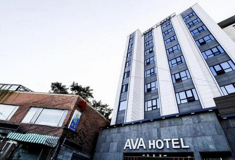 هتل Ava
