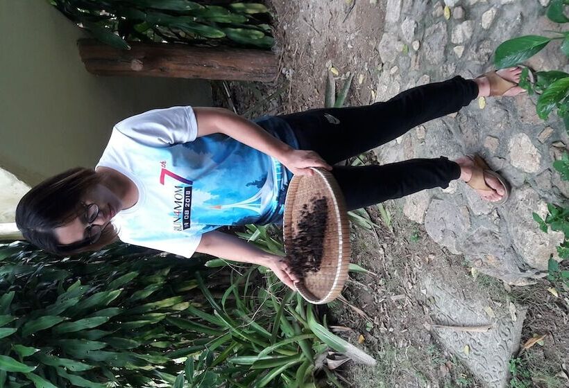 Отель Baansongkhata