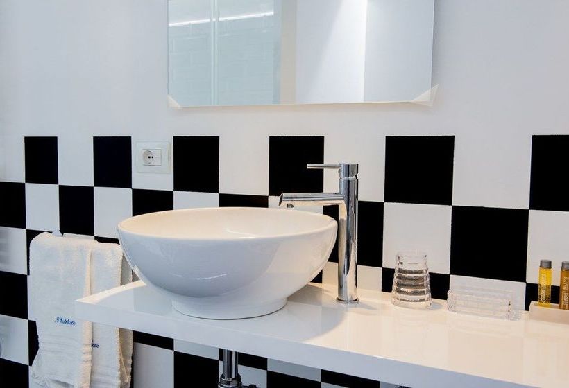 تختخواب و صبحانه Il Castelluccio