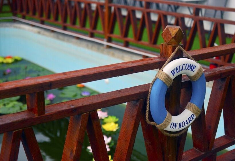 هتل Blue Saipan Garden