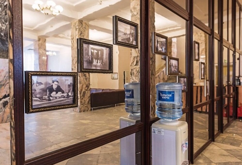 ホテル Bolshoy Ural