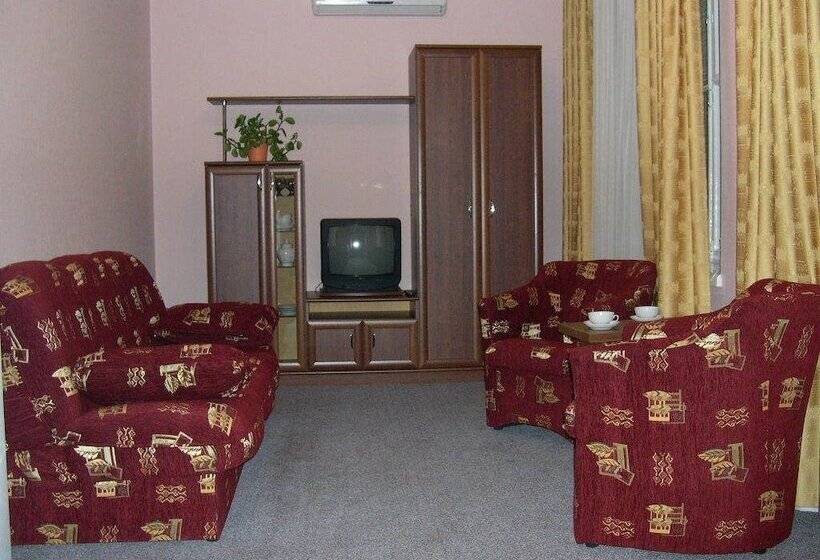 ホテル Bolshoy Ural