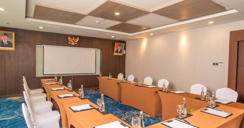 호텔 Bw Luxury Jambi