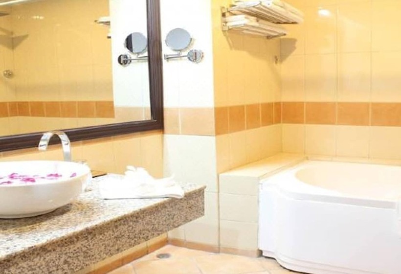 هتل Daosavanh Resort & Spa