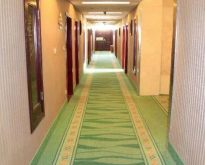 בית מלון כפרי Greentree Inn Heze Cao County Qinghe Road Business