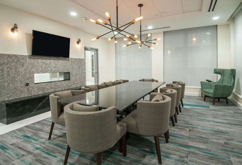 فندق Hilton Garden Inn Jackson/clinton