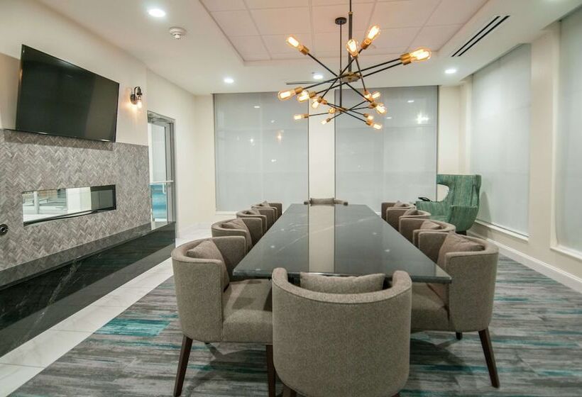 فندق Hilton Garden Inn Jackson/clinton