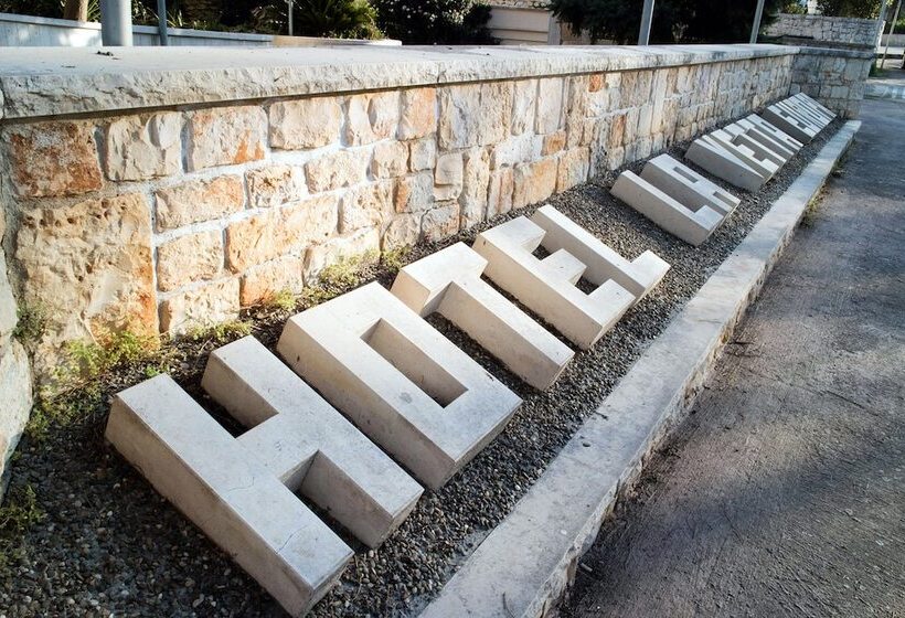 Отель La Vetta Europa