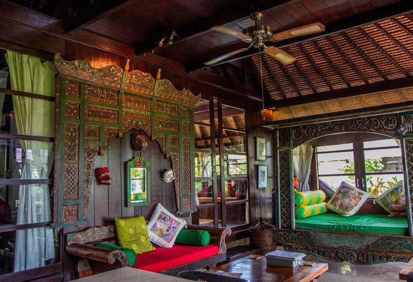 Hotel Lodtunduh Sari