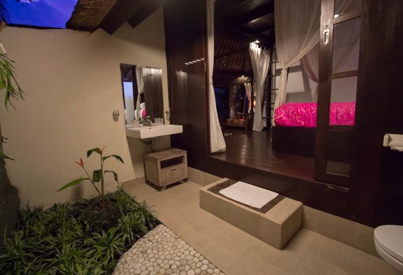 Hotel Lodtunduh Sari