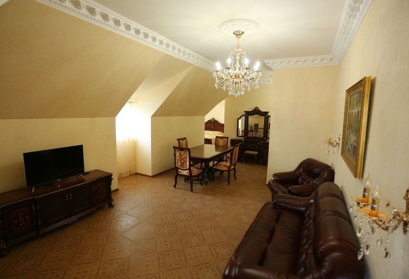 Отель Manor House