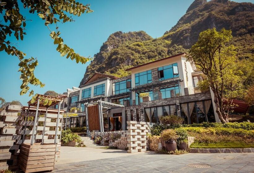 Otel Moonlit Sky Resort