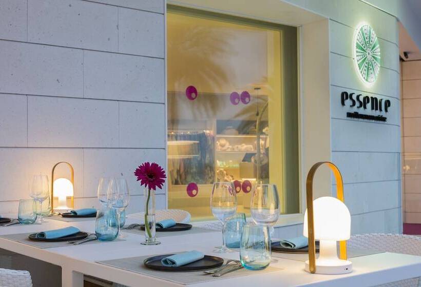 호텔 One Ibiza Suites