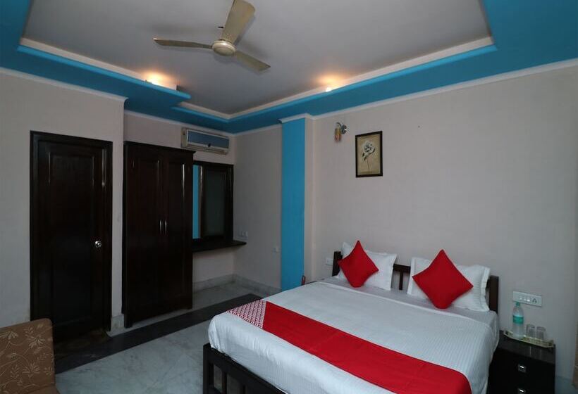 ホテル Oyo 13161 King S Palace