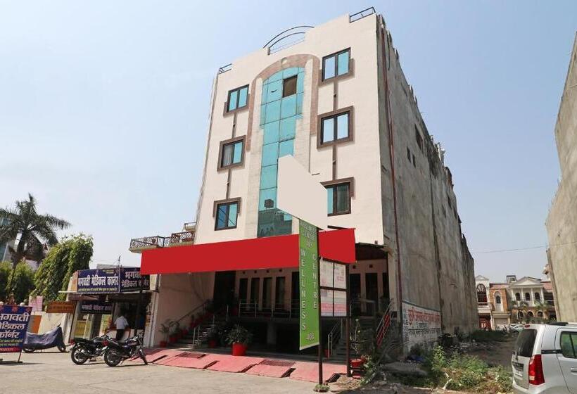 ホテル Oyo 13161 King S Palace