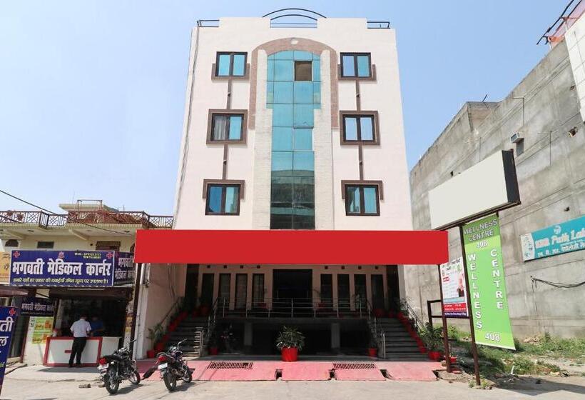 ホテル Oyo 13161 King S Palace