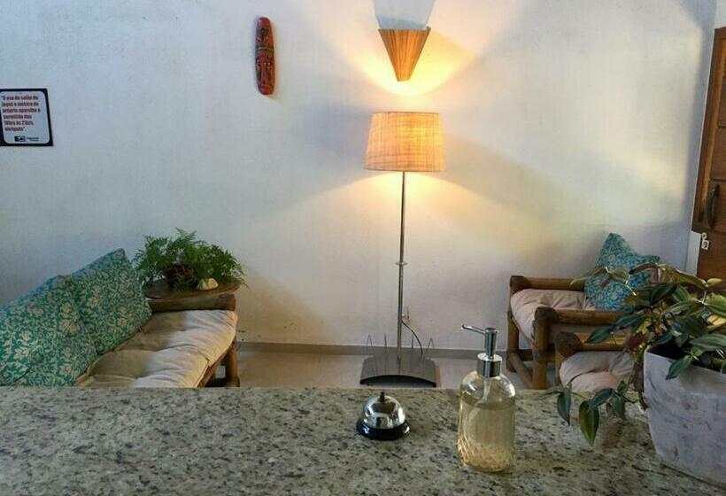 ホテル Pousada Tubarão