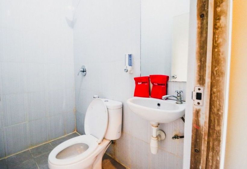 호텔 Reddoorz Plus Near Mall Ratu Indah 2