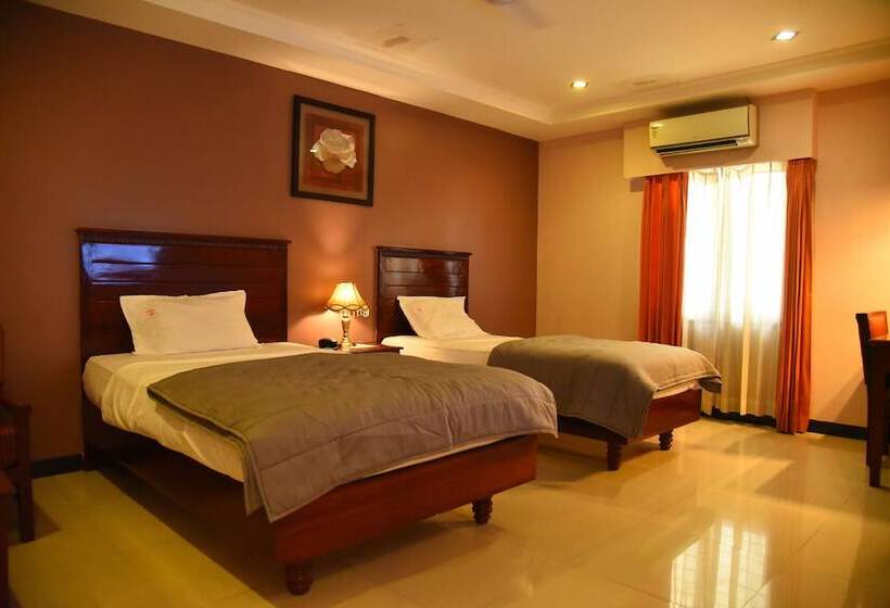 ホテル Subhalakshmi Palace