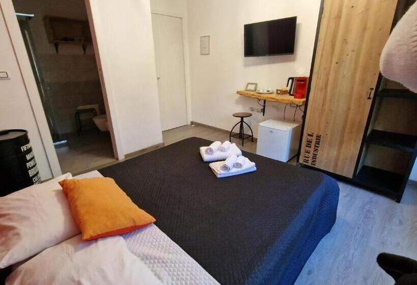 فندق Terry's House