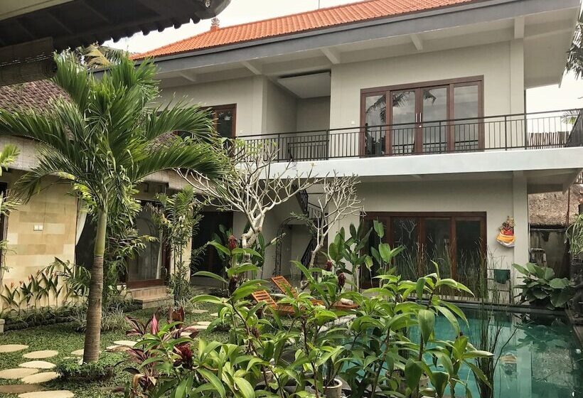 בית מלון כפרי Umah Diuma