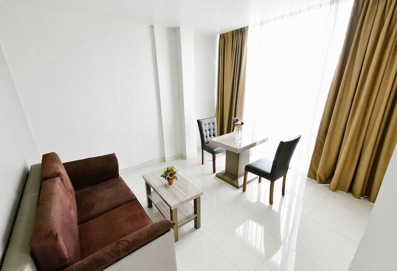 Отель Win Grand