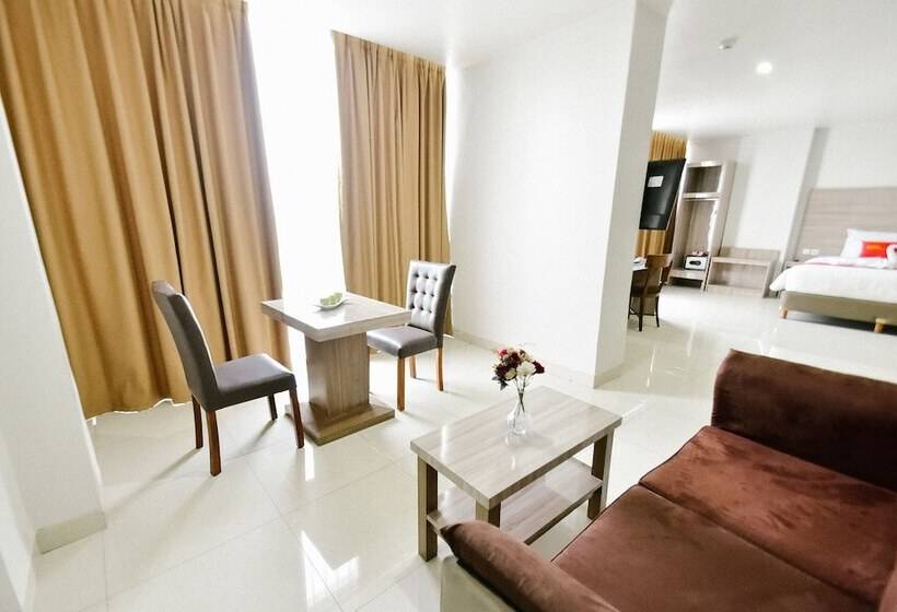 Отель Win Grand