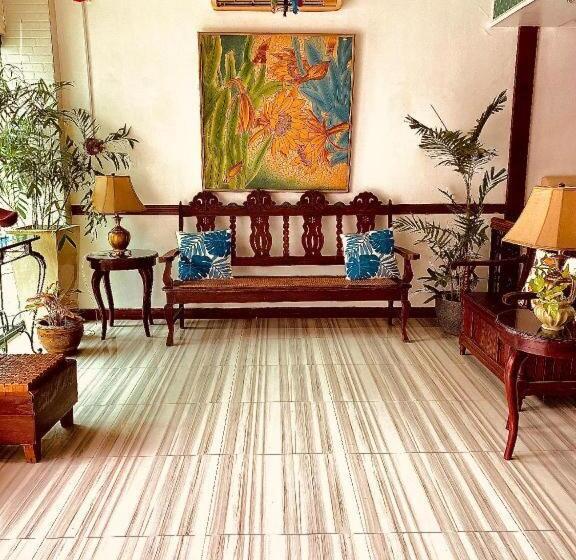 هتل Wregent Plaza