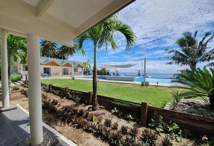 Le Uaina Beach Resort