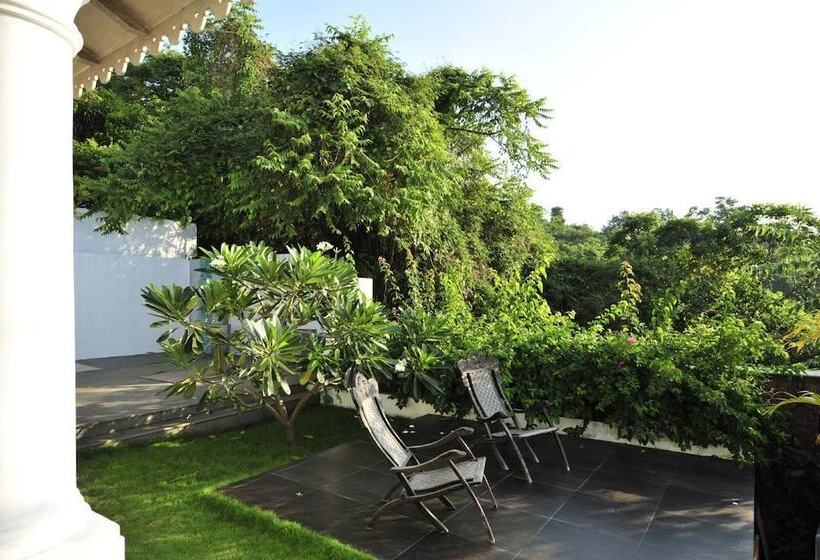 Lotus Villa By Iksha