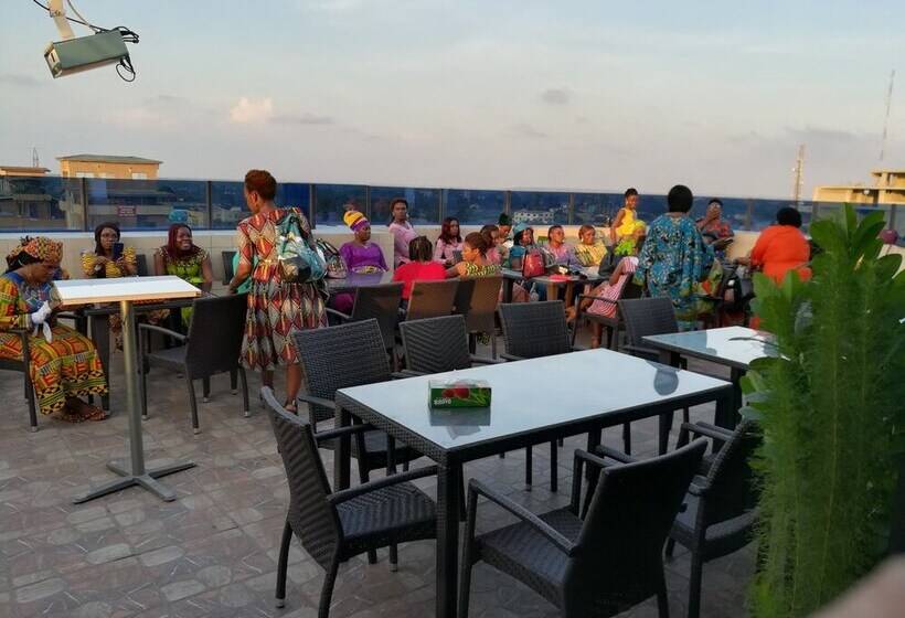 Murex Plaza Hotel & Suites