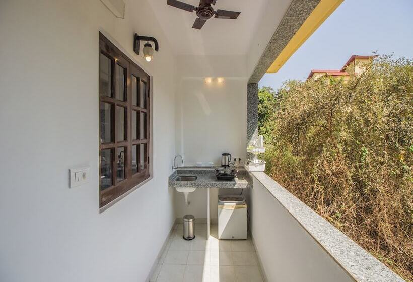 Oyo 12134 Home Luxury Studios Calangute