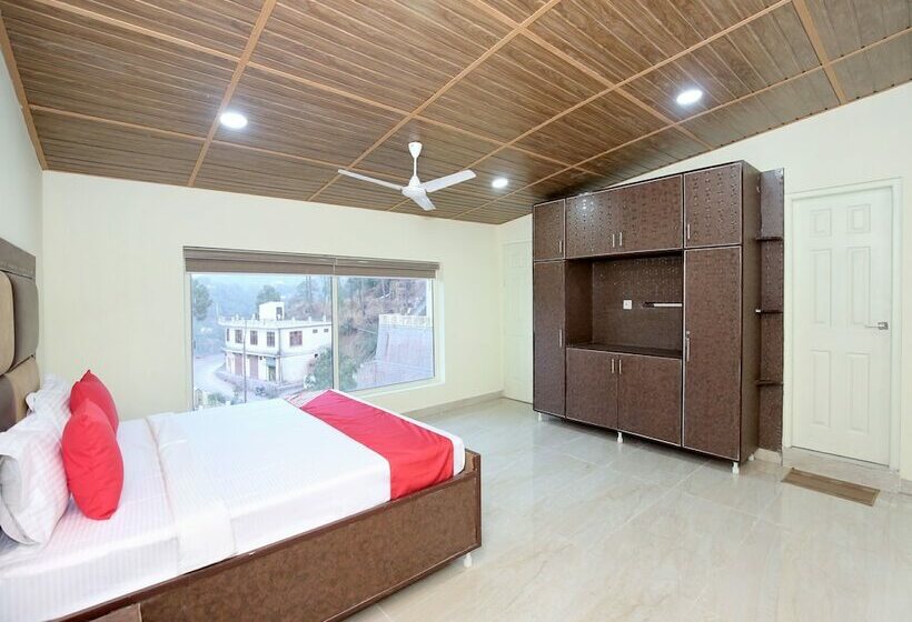 Oyo 13769 Home Spacious 3bhk Kasauli