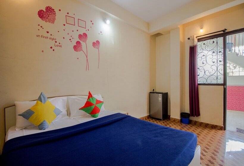 Oyo 14449 Home Decent Studio Calangute