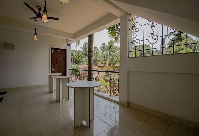Oyo 14449 Home Decent Studio Calangute