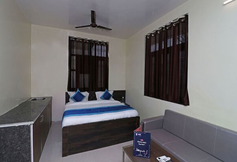 Oyo 20024 Hotel Star Court