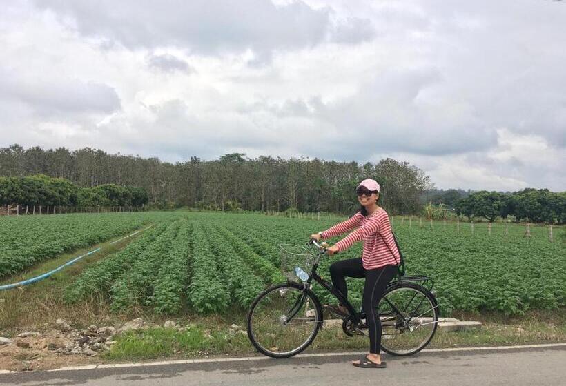 بنسيون Bann Rai Klai Weang Homestay