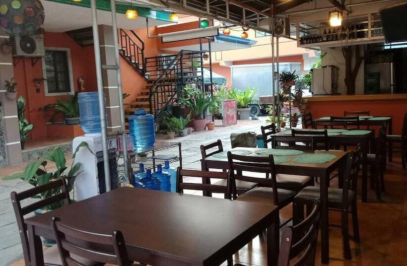 پانسیون B&j Guesthouse And Functions Inc