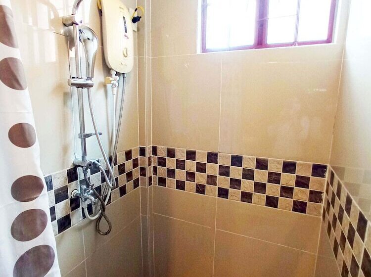 پانسیون B&j Guesthouse And Functions Inc