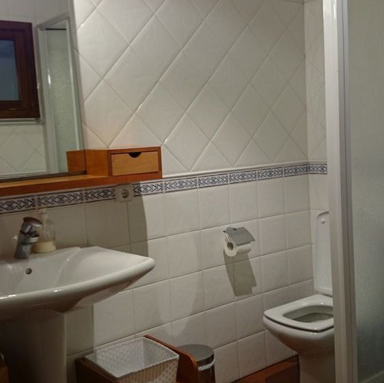 بنسيون Menurkasanta Clara