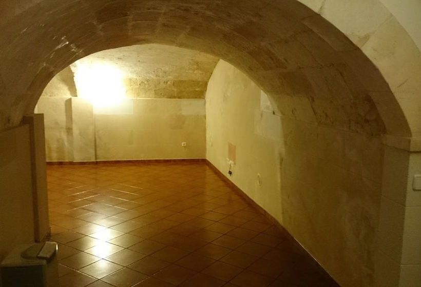 بنسيون Menurkasanta Clara